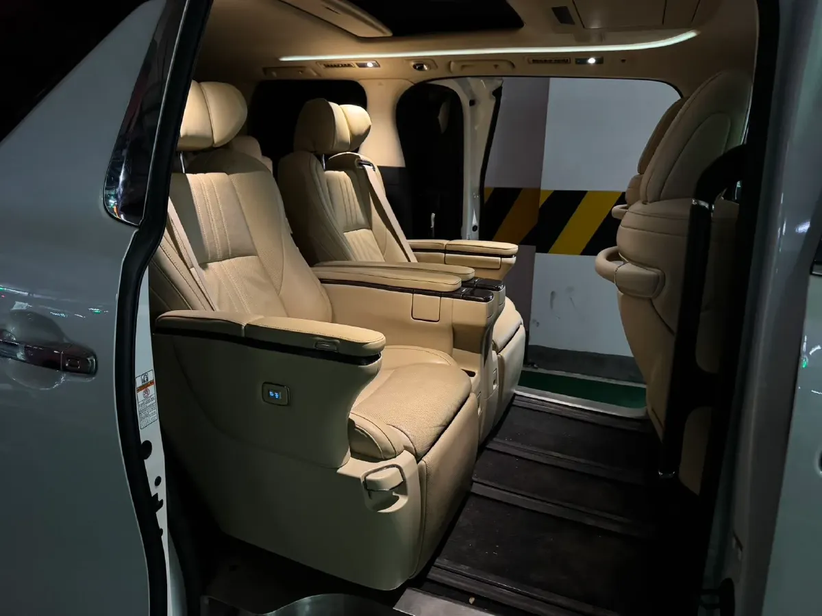 2019 Toyota Alphard 2.5L 117HP L4 E-CVT Hybrid,autocango,china used car exporter,china ev exporter,chinese used car exporter,chinese used ev exporter