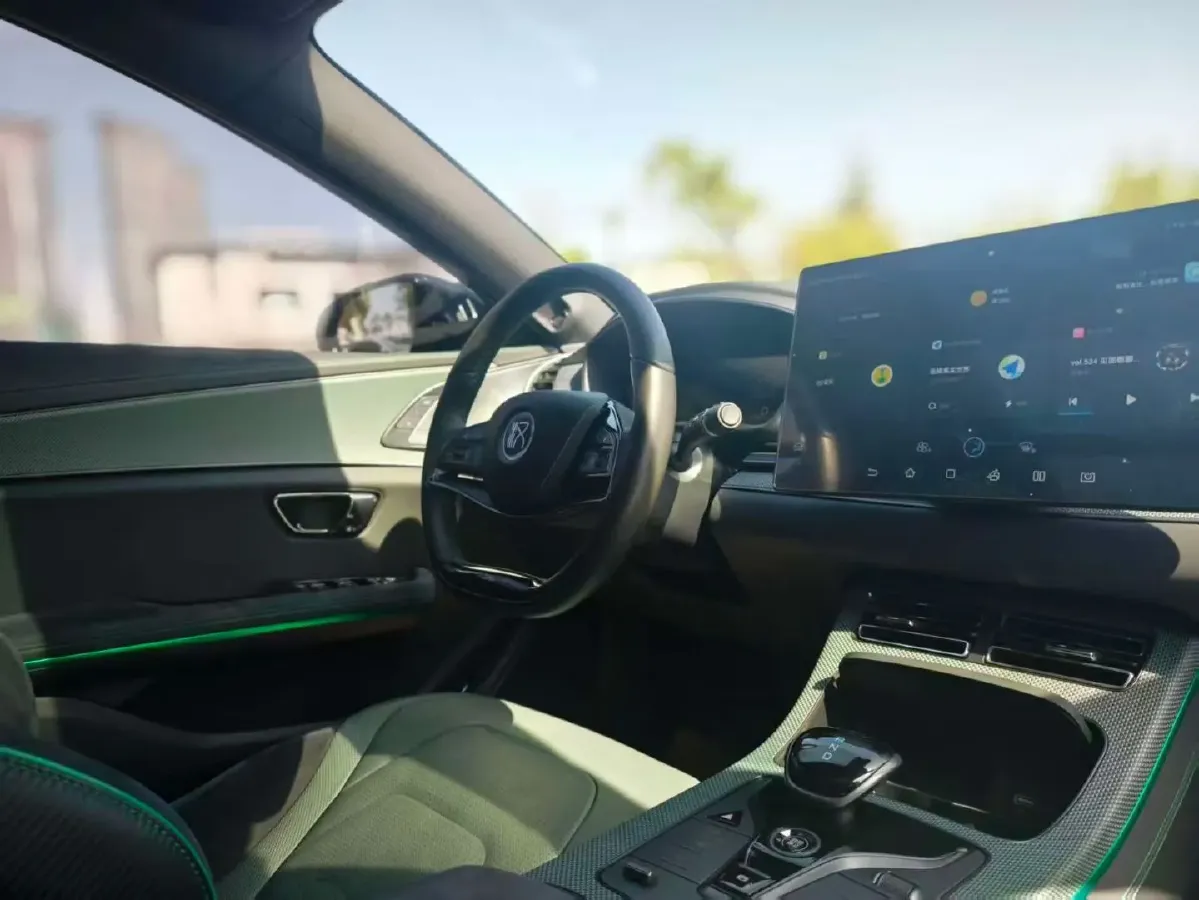 2022 Toyota Highlander 2.5L 192HP L4 E-CVT Hybrid,autocango,china used car exporter,china ev exporter,chinese used car exporter,chinese used ev exporter