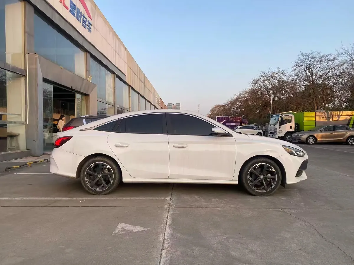 2023 MG 5 1.5L 129HP L4 CVT,autocango,china used car exporter,china ev exporter,chinese used car exporter,chinese used ev exporter