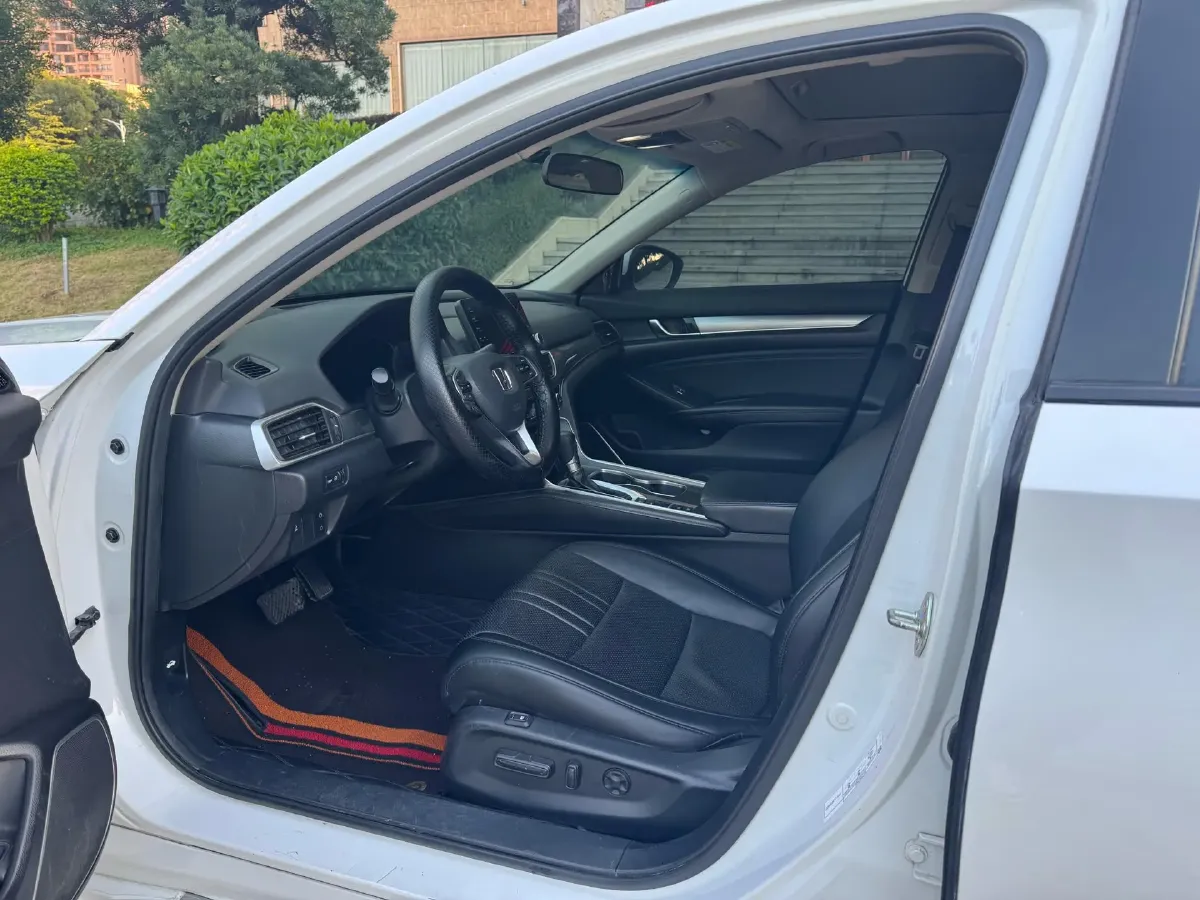 2018 Honda Accord 1.5T 194HP L4 CVT,autocango,china used car exporter,china ev exporter,chinese used car exporter,chinese used ev exporter