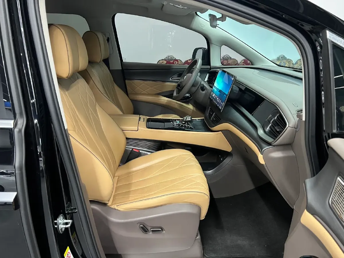 2022 Denza D9 1.5T 139HP L4 E-CVT PHEV 40.06KWH,autocango,china used car exporter,china ev exporter,chinese used car exporter,chinese used ev exporter