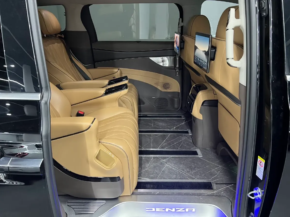 2022 Denza D9 1.5T 139HP L4 E-CVT PHEV 40.06KWH,autocango,china used car exporter,china ev exporter,chinese used car exporter,chinese used ev exporter