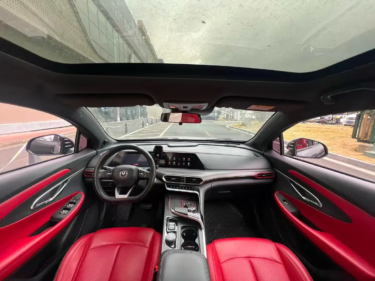 2020 ChangAn UNI-T 1.5T 180HP L4 7DCT,autocango,china used car exporter,china ev exporter,chinese used car exporter,chinese used ev exporter