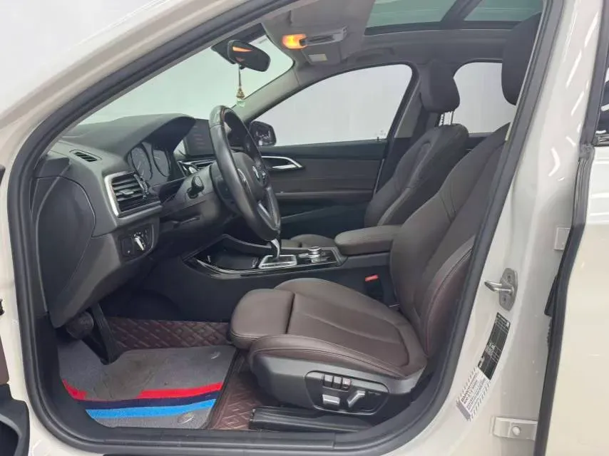 2022 BMW 1 Series 1.5T 140HP L3 7DCT,autocango,china used car exporter,china ev exporter,chinese used car exporter,chinese used ev exporter