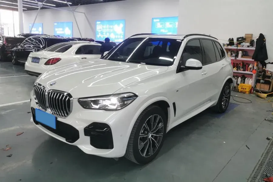 2021 BMW X5 2.0T 265HP L4 8AT,autocango,china used car exporter,china ev exporter,chinese used car exporter,chinese used ev exporter