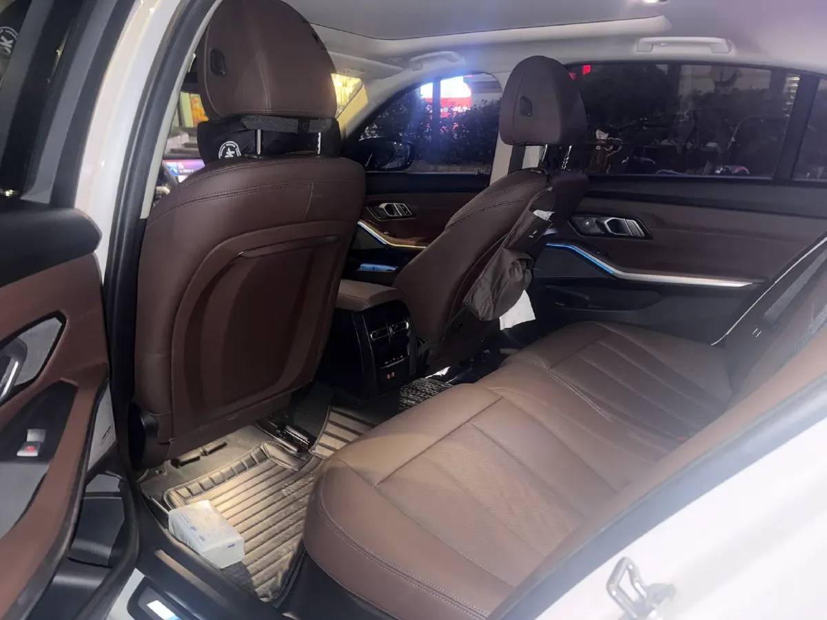 2023 BMW 3 Series 2.0T 184HP L4 8AT,autocango,china used car exporter,china ev exporter,chinese used car exporter,chinese used ev exporter