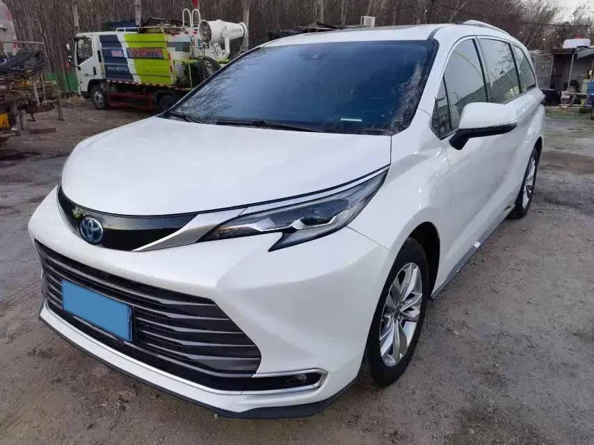 2021 Toyota Sienna 2.5L 192HP L4 E-CVT Hybrid