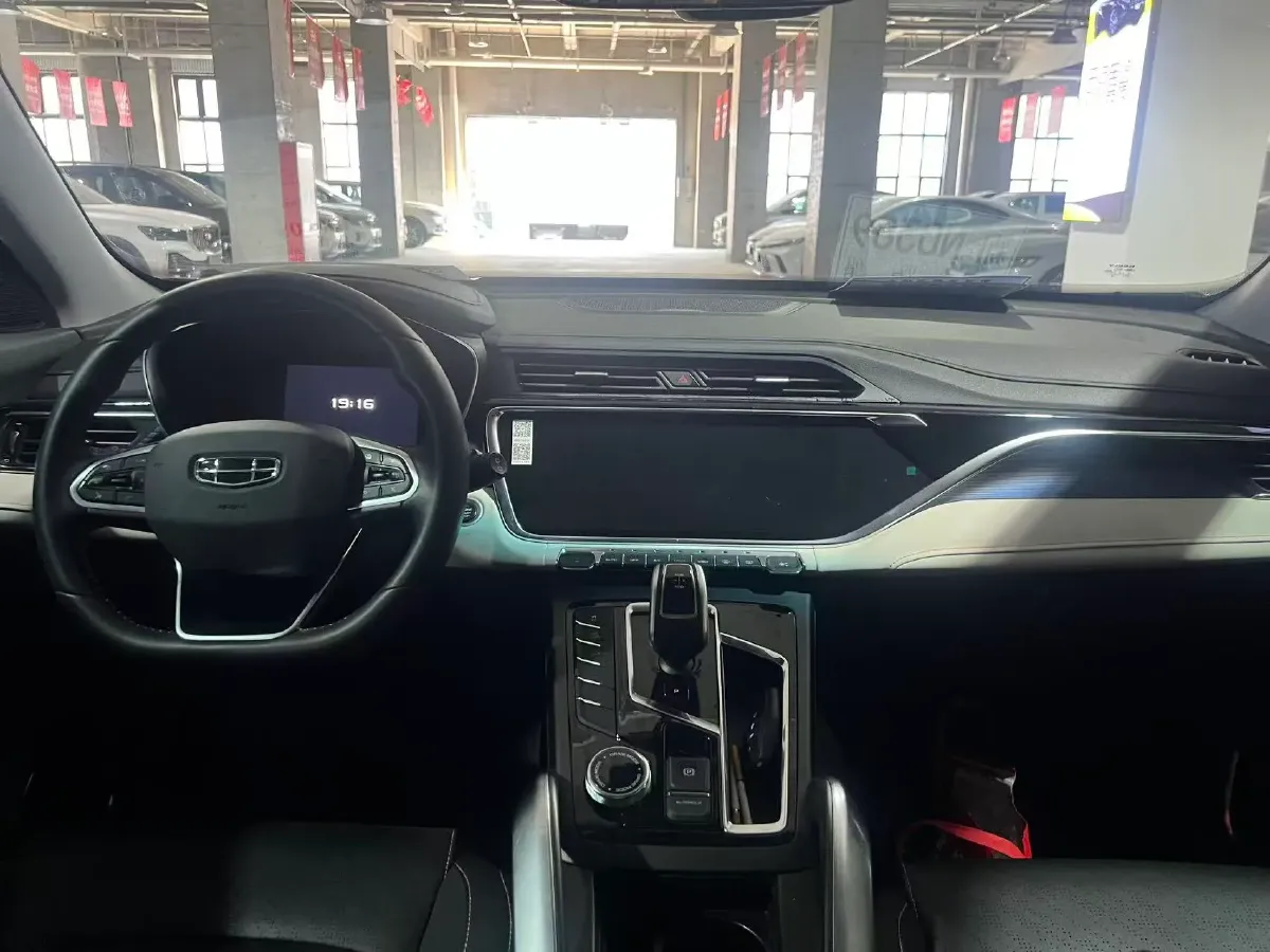 2022 Geely Azkarra 1.8T 184HP L4 7DCT,autocango,china used car exporter,china ev exporter,chinese used car exporter,chinese used ev exporter