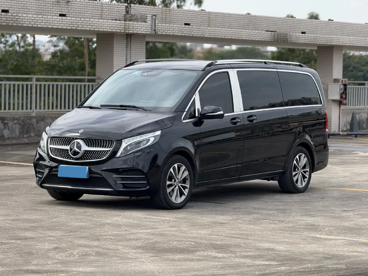 2022 Mercedes-Benz V Class 2.0T 211HP L4 9AT