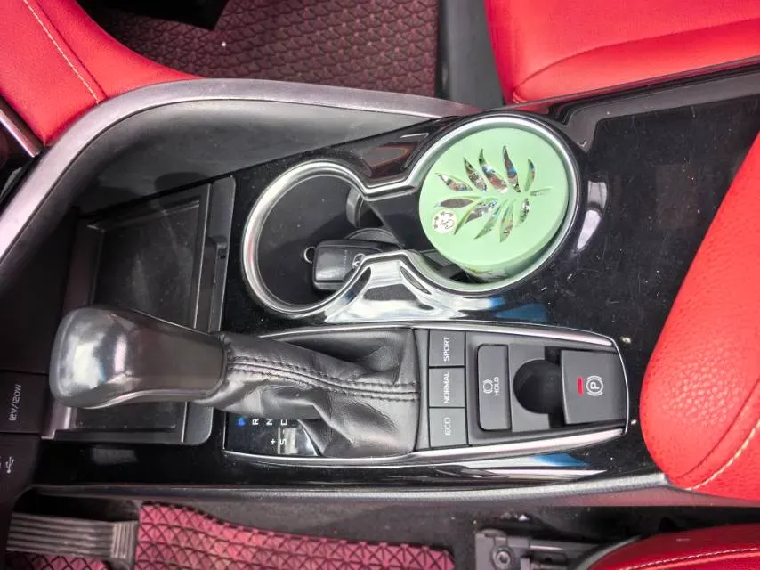 2018 Toyota Camry 2.5L 209HP L4 8AT,autocango,china used car exporter,china ev exporter,chinese used car exporter,chinese used ev exporter