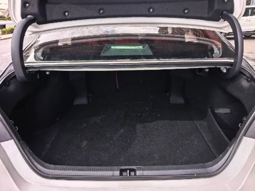 2018 Toyota Camry 2.5L 209HP L4 8AT,autocango,china used car exporter,china ev exporter,chinese used car exporter,chinese used ev exporter