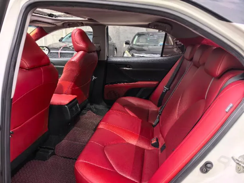 2018 Toyota Camry 2.5L 209HP L4 8AT,autocango,china used car exporter,china ev exporter,chinese used car exporter,chinese used ev exporter