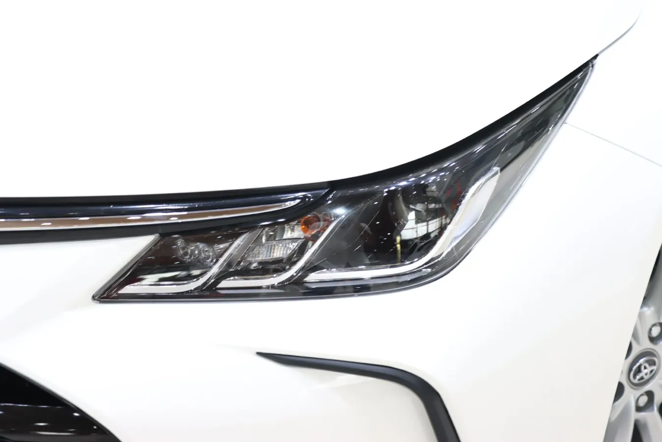 2021 Toyota Corolla 1.8L 98HP L4 E-CVT Hybrid,autocango,china used car exporter,china ev exporter,chinese used car exporter,chinese used ev exporter