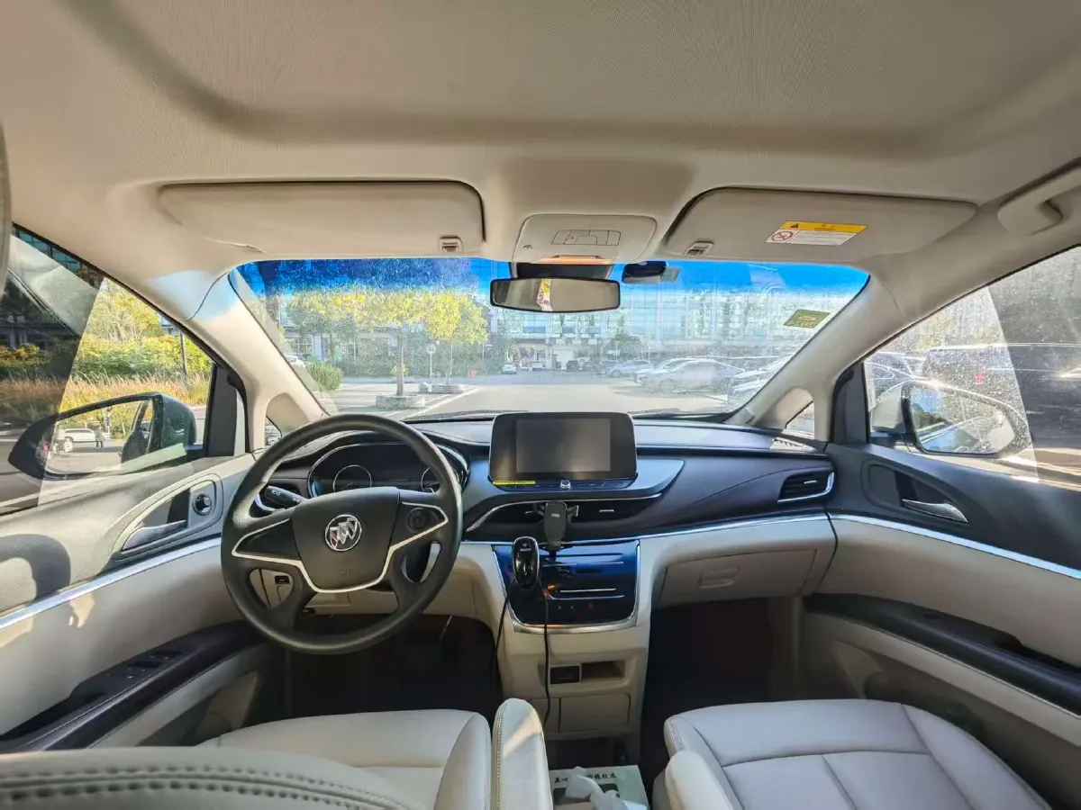 2022 Buick GL8 2.0T 237HP L4 9AT,autocango,china used car exporter,china ev exporter,chinese used car exporter,chinese used ev exporter