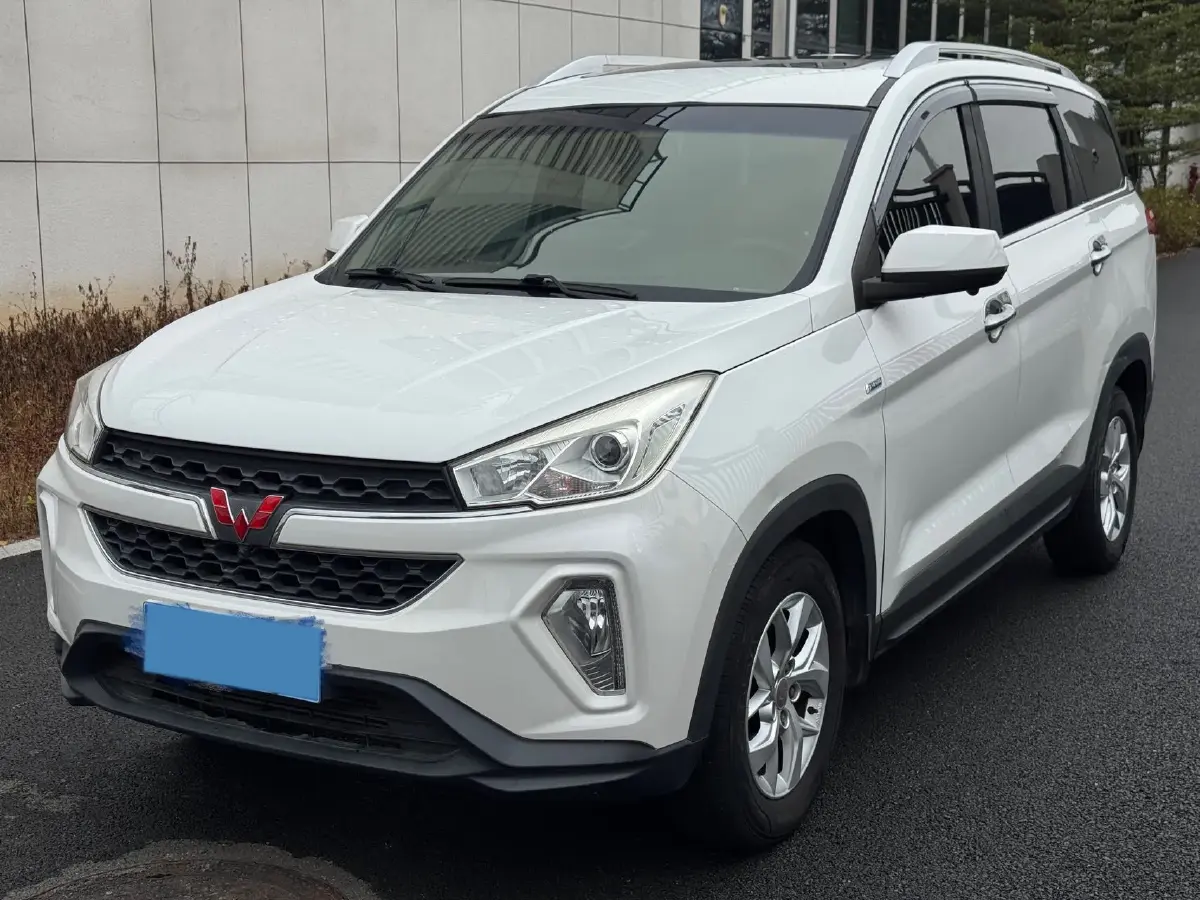 2018 WuLing HongGuang S3 1.5T 150HP L4 6MT 2018 WuLing HongGuang S3 1.5T 150HP L4 6MT