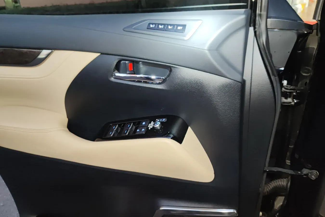 2021 Toyota Vellfire 2.5L 117HP L4 E-CVT Hybrid,autocango,china used car exporter,china ev exporter,chinese used car exporter,chinese used ev exporter