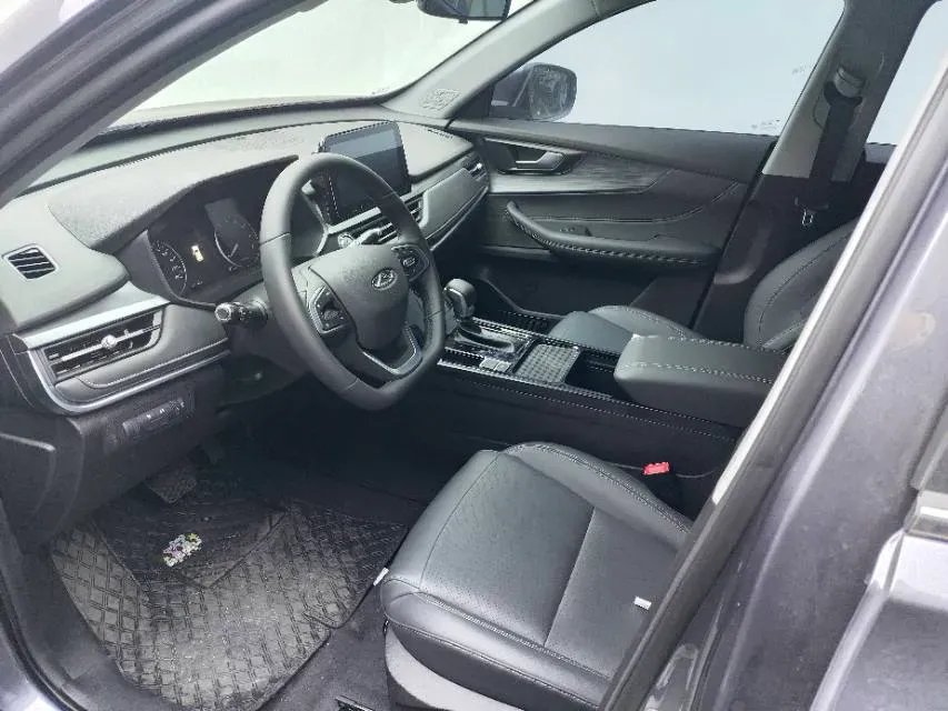 2025 Chery Tiggo 5x 1.5L 120HP L4 CVT,autocango,china used car exporter,china ev exporter,chinese used car exporter,chinese used ev exporter