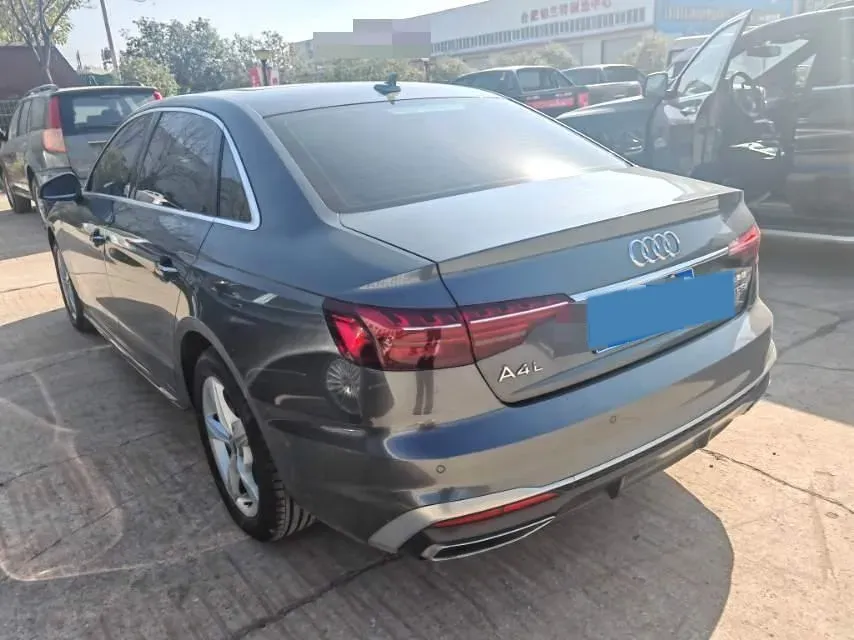 2020 Audi A4L 2.0T 150HP L4 7DCT,autocango,china used car exporter,china ev exporter,chinese used car exporter,chinese used ev exporter