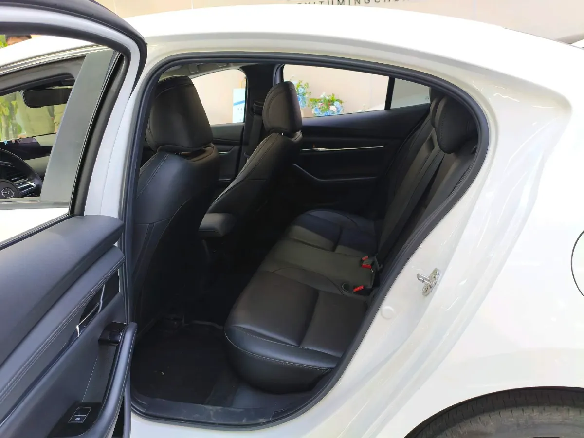 2021 Mazda 3 Axela 2.0L 158HP L4 6AT,autocango,china used car exporter,china ev exporter,chinese used car exporter,chinese used ev exporter