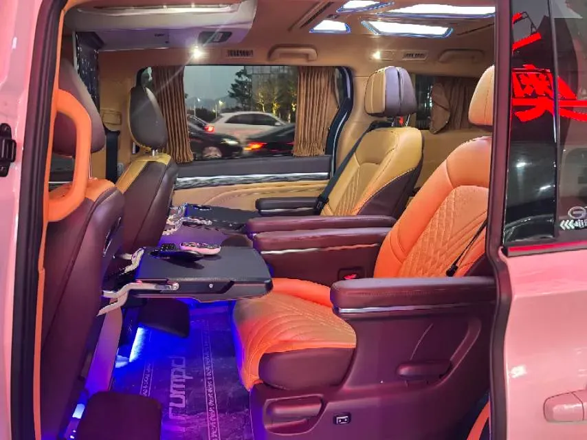 2023 GAC Trumpchi M8 2.0T 252HP L4 8AT,autocango,china used car exporter,china ev exporter,chinese used car exporter,chinese used ev exporter