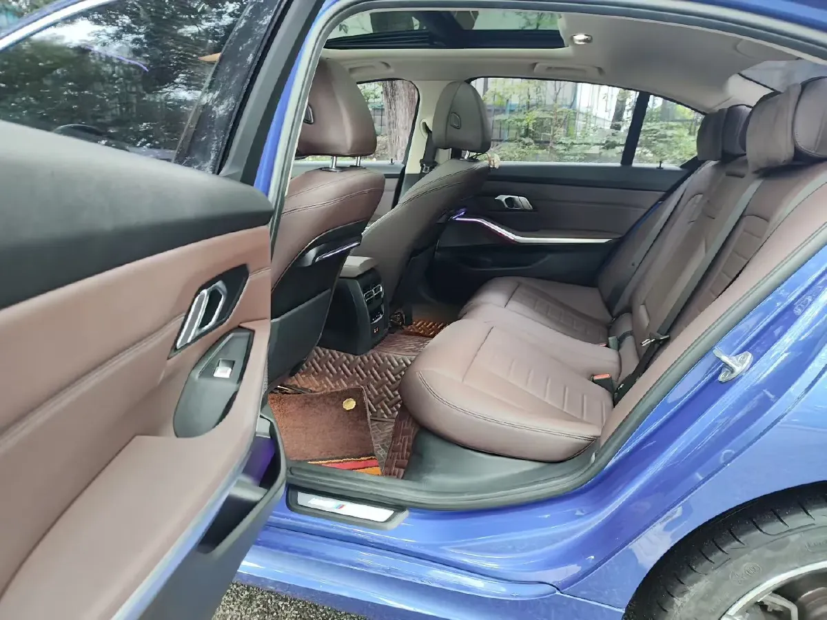 2020 BMW 3 Series 2.0T 184HP L4 8AT,autocango,china used car exporter,china ev exporter,chinese used car exporter,chinese used ev exporter