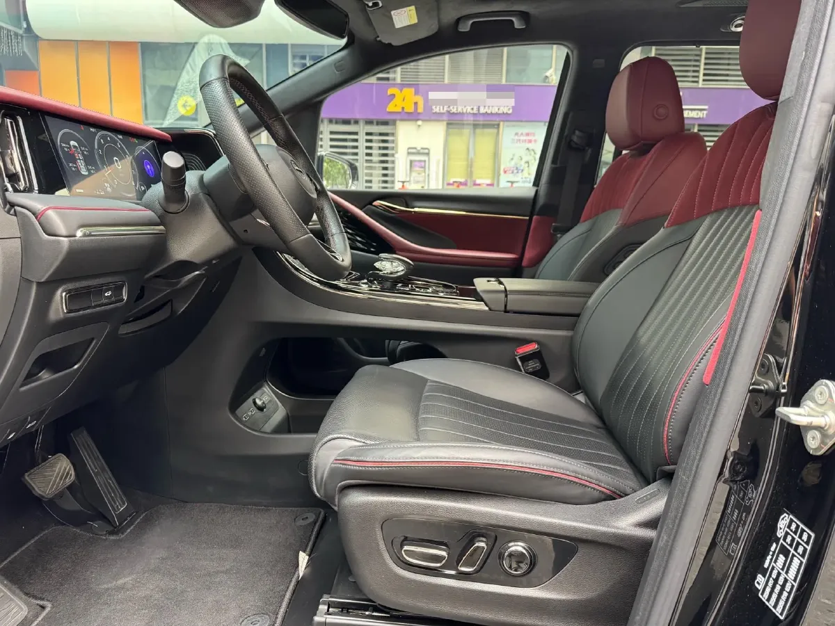 2024 GAC Trumpchi M8 2.0T 252HP L4 8AT,autocango,china used car exporter,china ev exporter,chinese used car exporter,chinese used ev exporter