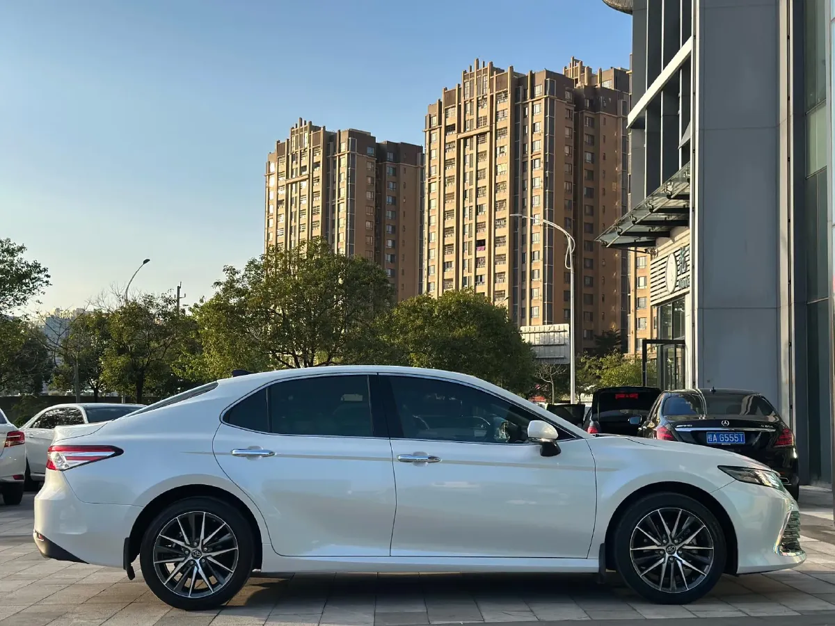 2021 Toyota Camry 2.5L 209HP L4 8AT,autocango,china used car exporter,china ev exporter,chinese used car exporter,chinese used ev exporter