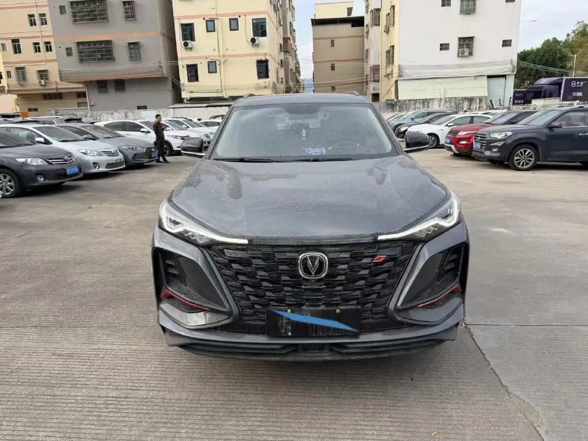 2022 ChangAn CS75 Plus 2.0T 233HP L4 8AT,autocango,china used car exporter,china ev exporter,chinese used car exporter,chinese used ev exporter