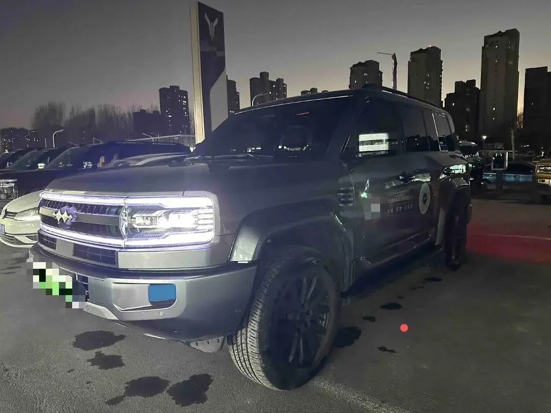 2025 FangChengBao Bao 5 1.5T 194HP L4 E-CVT PHEV 31.8KWH