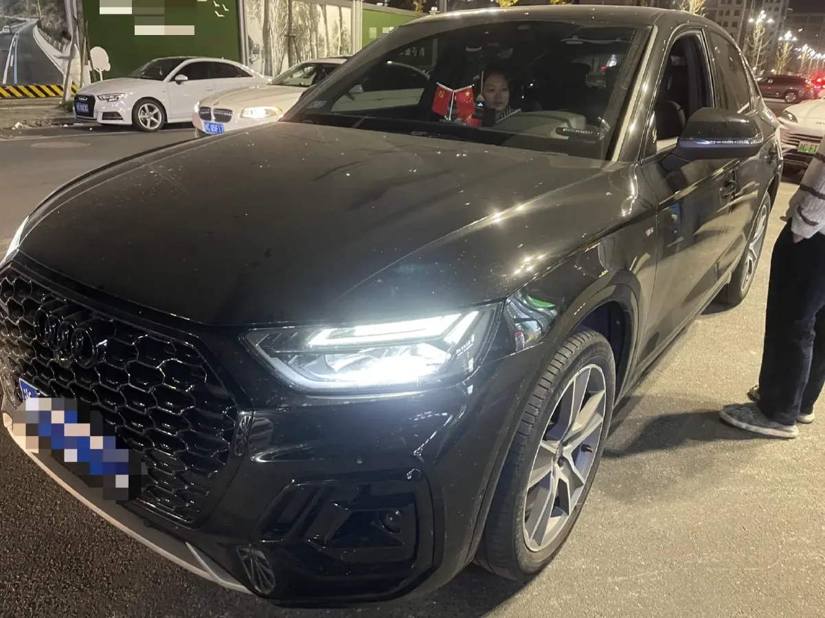 2023 Audi Q5L Sportback 2.0T 190HP L4 7DCT,autocango,china used car exporter,china ev exporter,chinese used car exporter,chinese used ev exporter