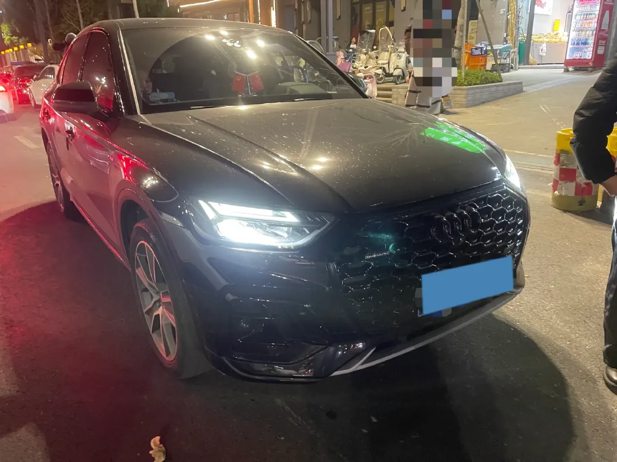 2023 Audi Q5L Sportback 2.0T 190HP L4 7DCT,autocango,china used car exporter,china ev exporter,chinese used car exporter,chinese used ev exporter