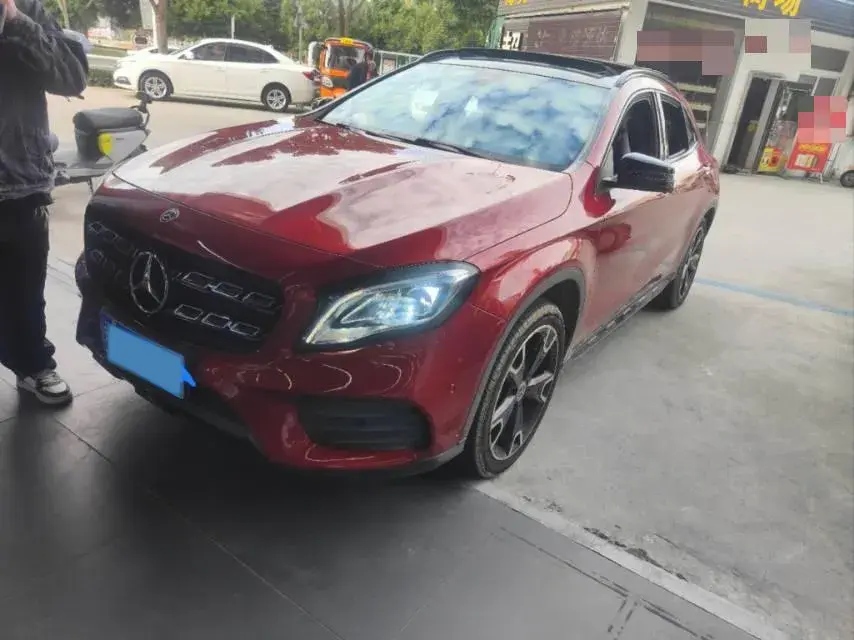 2017 Mercedes-Benz GLA Class 2.0T 184HP L4 7DCT