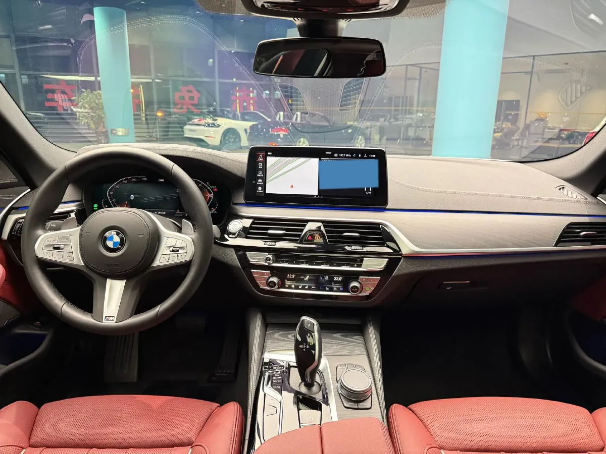 2023 BMW 5 Series 2.0T 245HP L4 8AT,autocango,china used car exporter,china ev exporter,chinese used car exporter,chinese used ev exporter