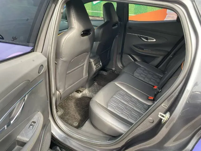 2022 ChangAn UNI-T 1.5T 188HP L4 7DCT,autocango,china used car exporter,china ev exporter,chinese used car exporter,chinese used ev exporter