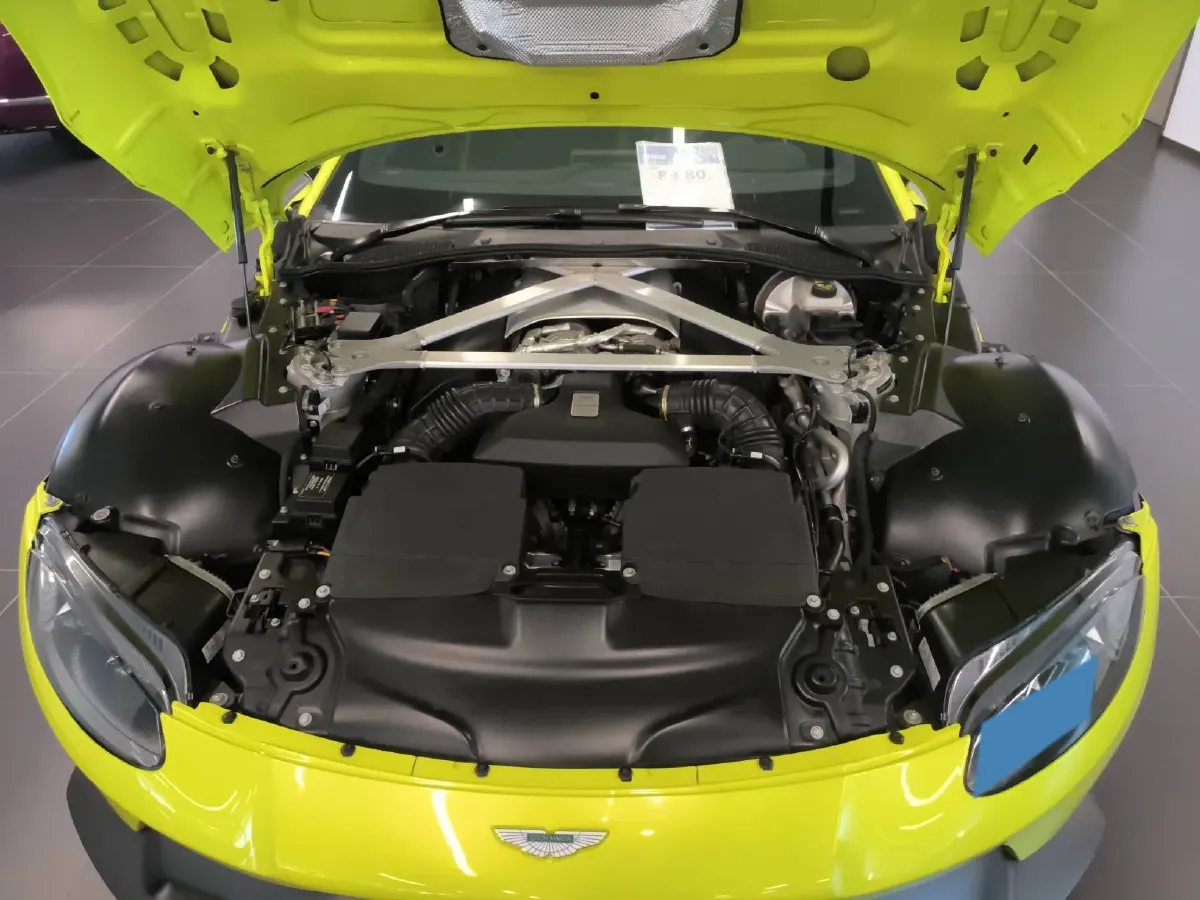 2018 Aston Martin V8 Vantage 4.0T 510HP V8 8AT,autocango,china used car exporter,china ev exporter,chinese used car exporter,chinese used ev exporter