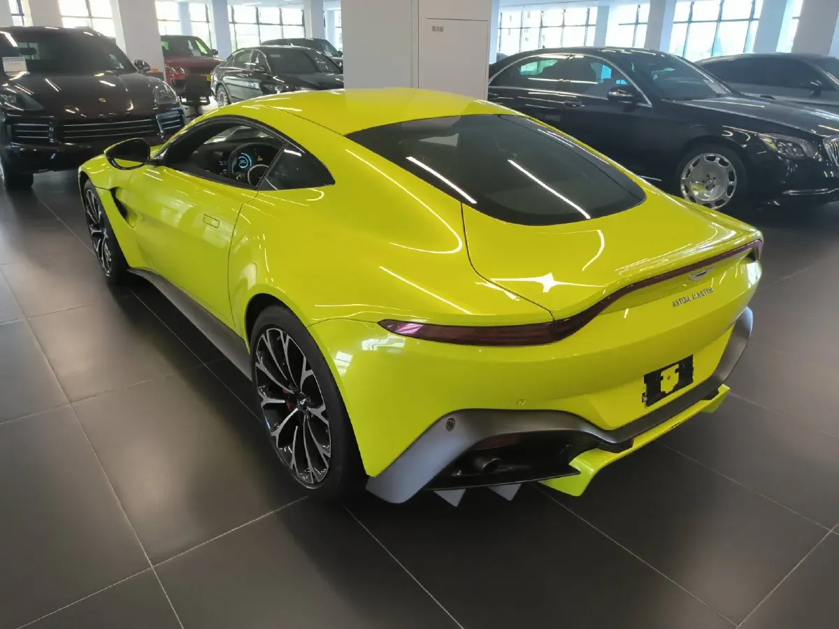 2018 Aston Martin V8 Vantage 4.0T 510HP V8 8AT,autocango,china used car exporter,china ev exporter,chinese used car exporter,chinese used ev exporter