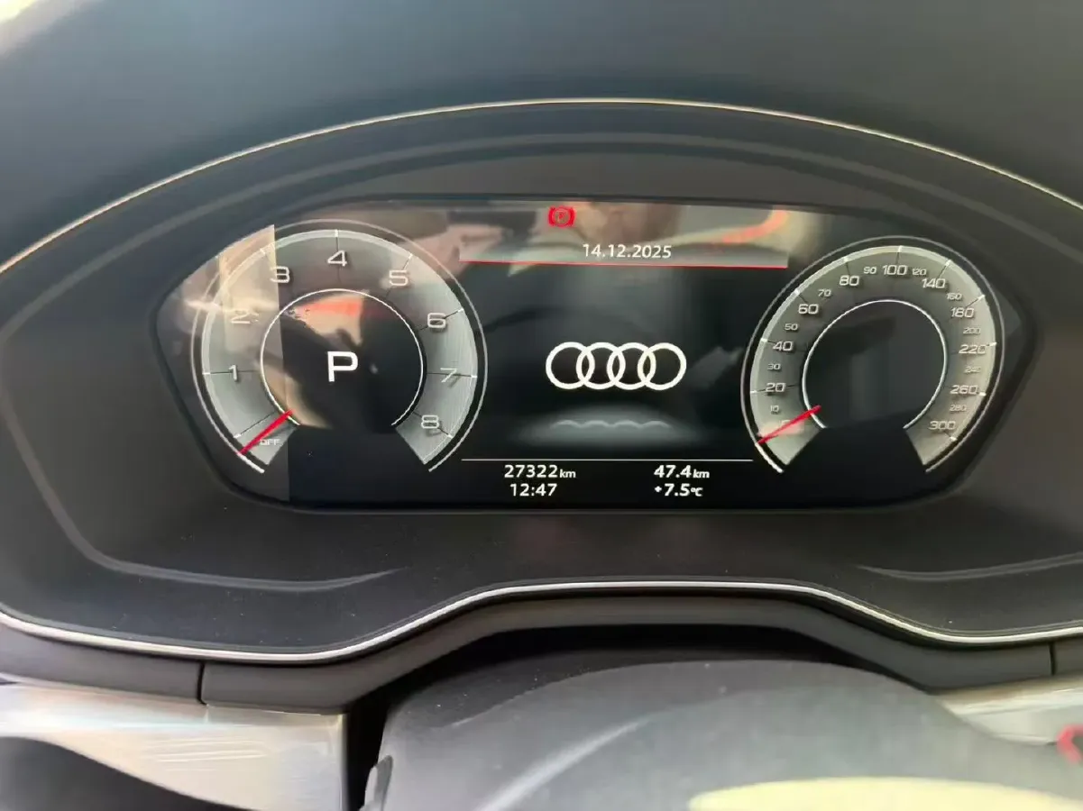 2020 Audi A4L 2.0T 190HP L4 7DCT,autocango,china used car exporter,china ev exporter,chinese used car exporter,chinese used ev exporter