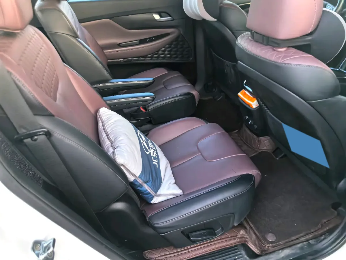 2021 Ford New Era Transit 2.2T 140HP L4 6AMT,autocango,china used car exporter,china ev exporter,chinese used car exporter,chinese used ev exporter