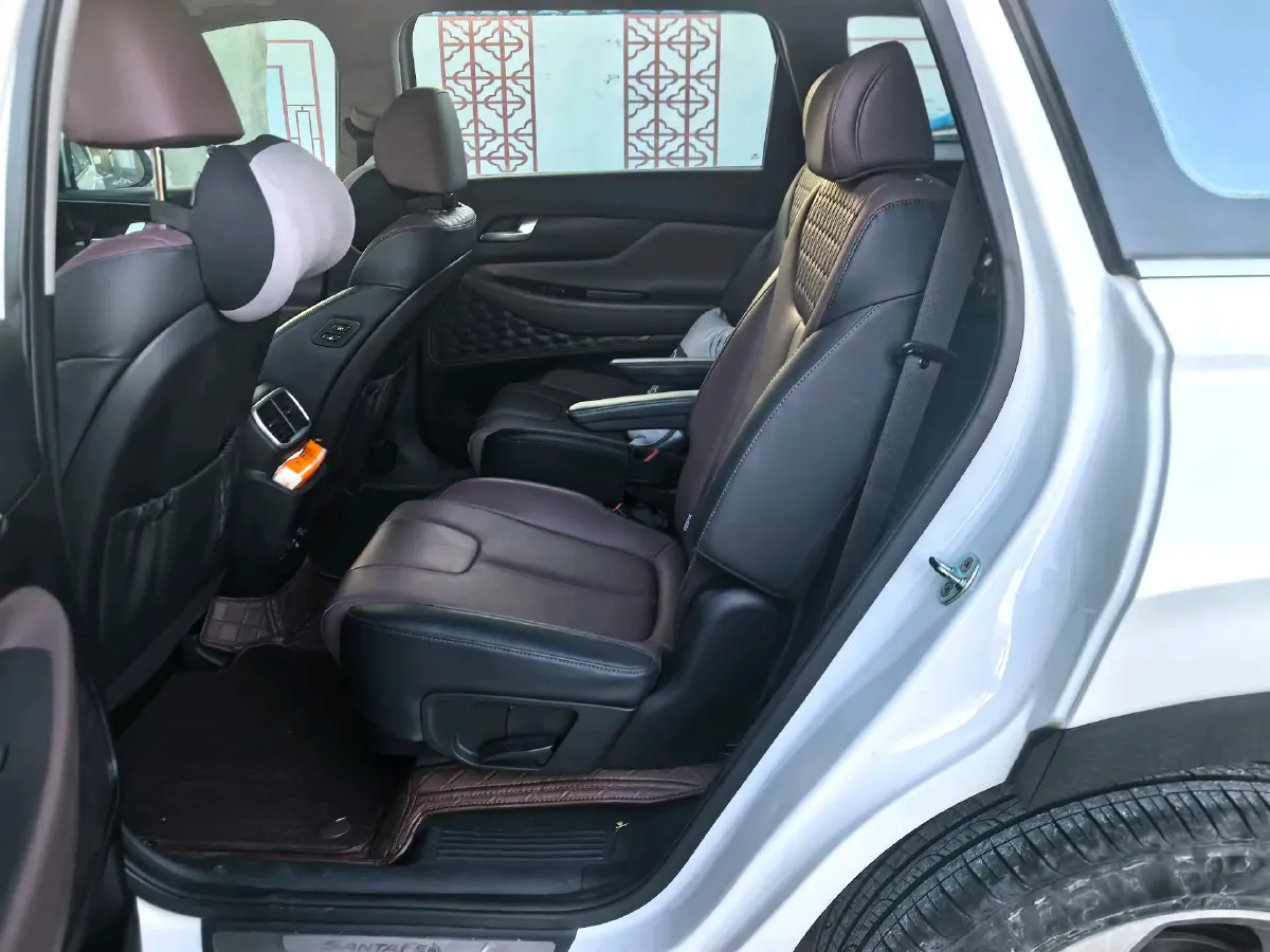 2021 Ford New Era Transit 2.2T 140HP L4 6AMT,autocango,china used car exporter,china ev exporter,chinese used car exporter,chinese used ev exporter