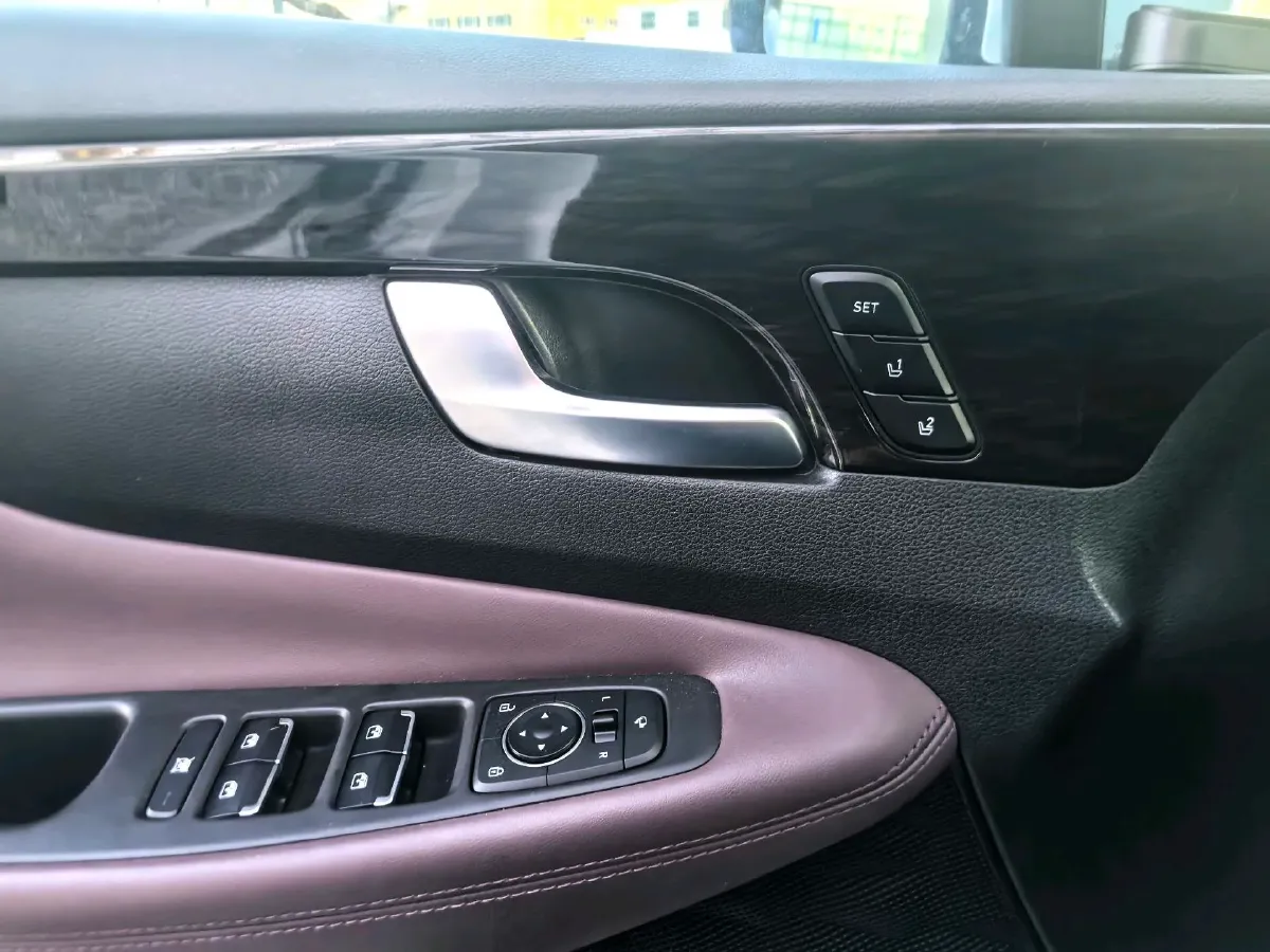 2021 Ford New Era Transit 2.2T 140HP L4 6AMT,autocango,china used car exporter,china ev exporter,chinese used car exporter,chinese used ev exporter