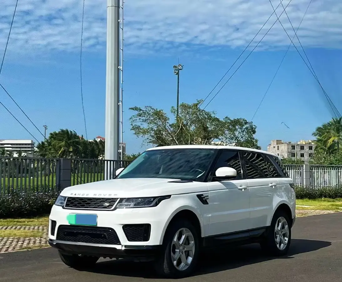 2018 Land Rover Range Rover Sport 2.0T 300HP L4 8AT PHEV 13.1KWH