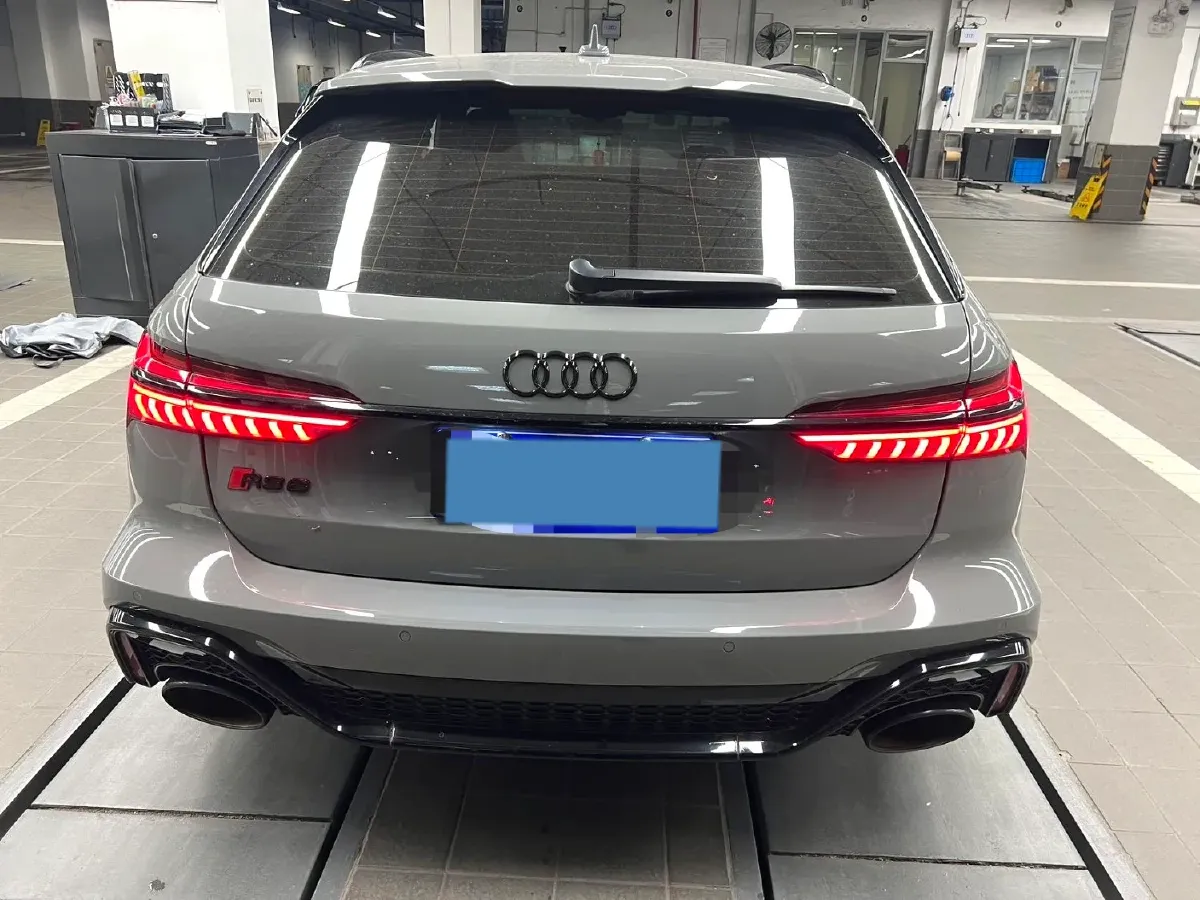 2021 Audi RS 6 4.0T 600HP V8 8AT,autocango,china used car exporter,china ev exporter,chinese used car exporter,chinese used ev exporter