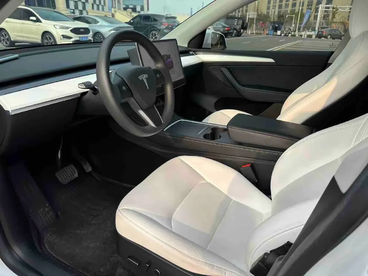 2022 Tesla Model Y BEV 60KWH,autocango,china used car exporter,china ev exporter,chinese used car exporter,chinese used ev exporter