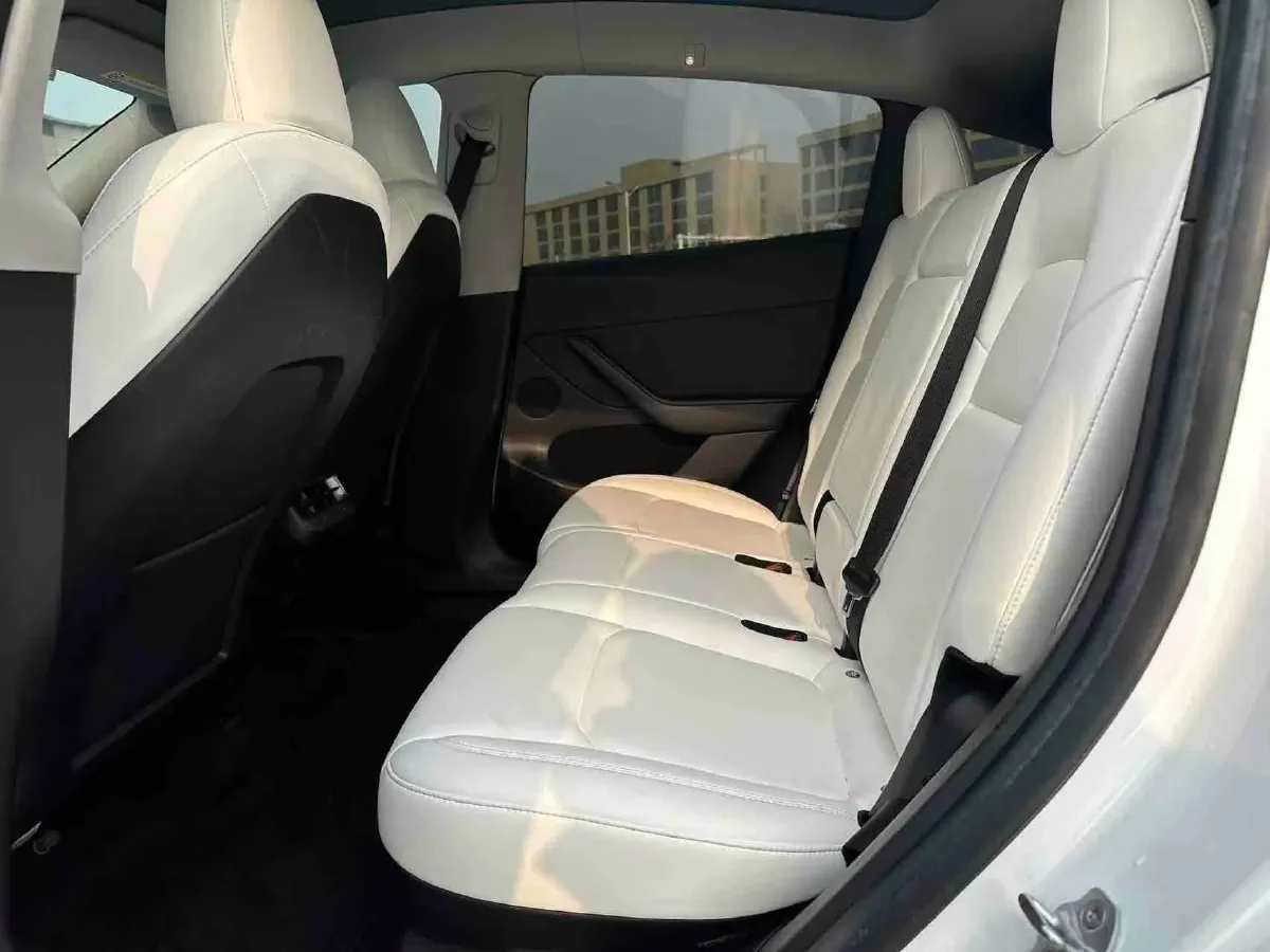 2022 Tesla Model Y BEV 60KWH,autocango,china used car exporter,china ev exporter,chinese used car exporter,chinese used ev exporter