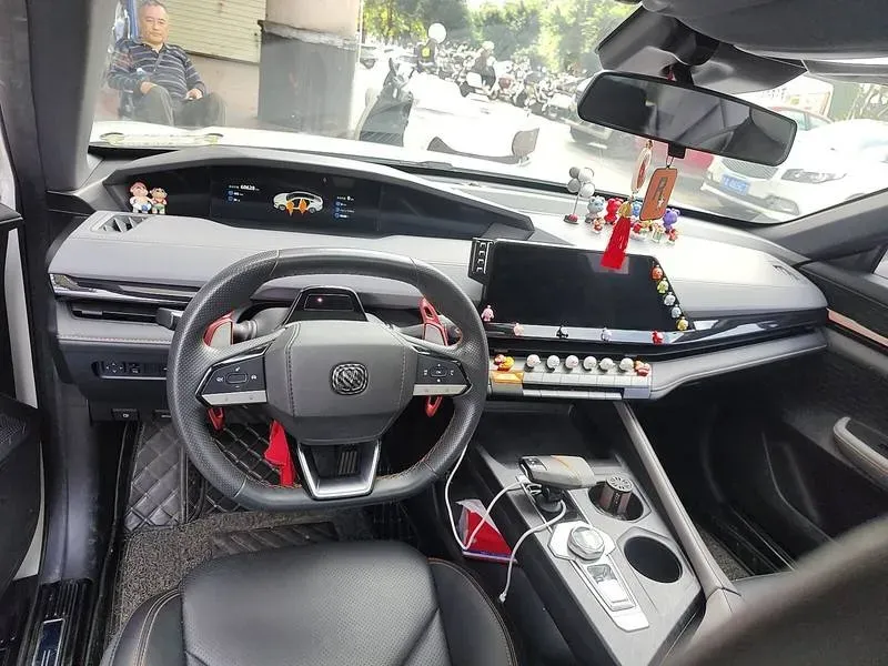 2022 ChangAn UNI-V 1.5T 188HP L4 7DCT,autocango,china used car exporter,china ev exporter,chinese used car exporter,chinese used ev exporter