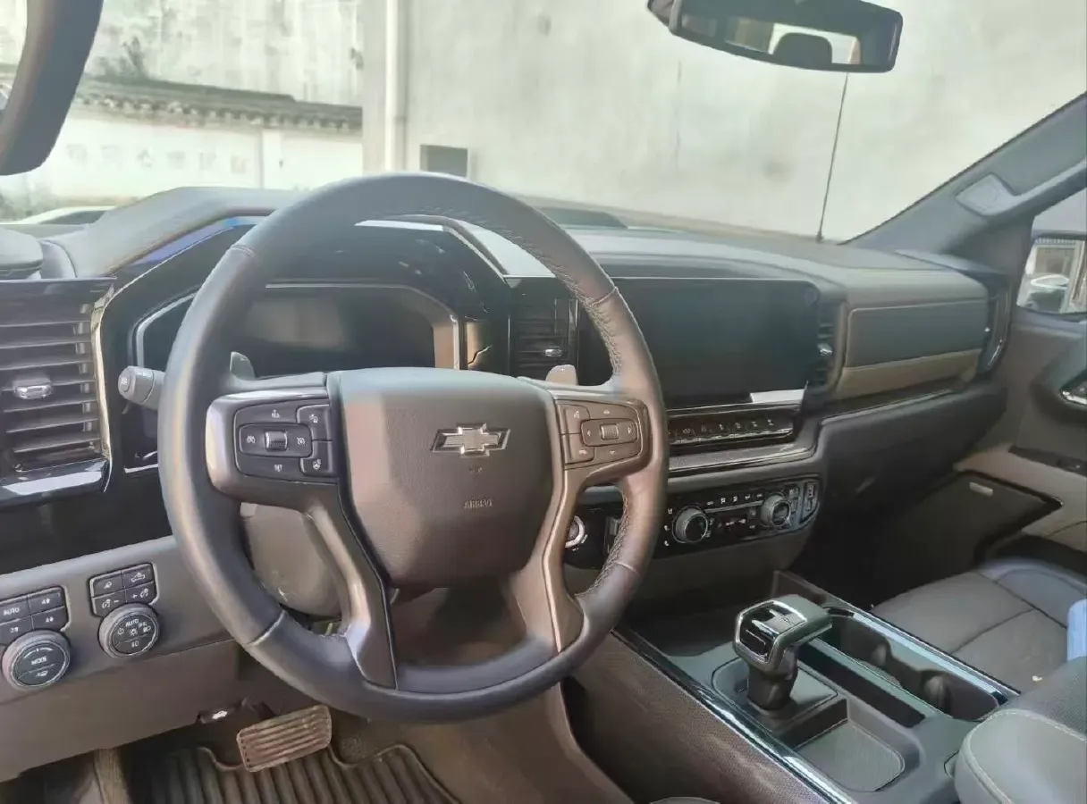 2017 Chevrolet Silverado 6.2L 426HP V8 8AT,autocango,china used car exporter,china ev exporter,chinese used car exporter,chinese used ev exporter