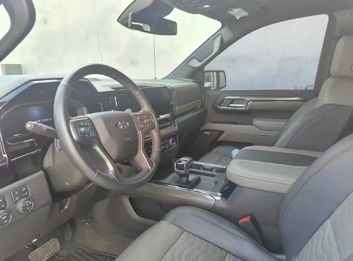 2017 Chevrolet Silverado 6.2L 426HP V8 8AT,autocango,china used car exporter,china ev exporter,chinese used car exporter,chinese used ev exporter