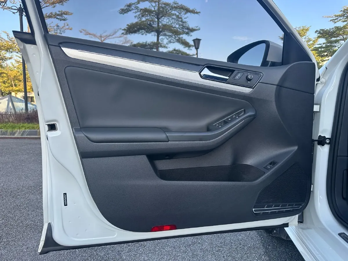 2018 Volkswagen Sagitar 1.4T 150HP L4 7DCT,autocango,china used car exporter,china ev exporter,chinese used car exporter,chinese used ev exporter