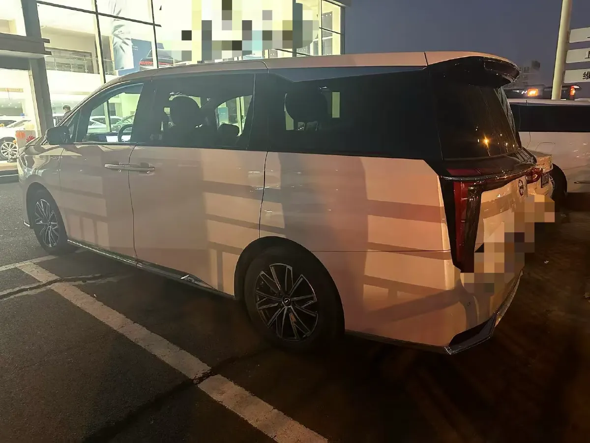 2024 GAC Trumpchi M8 2.0T 252HP L4 8AT,autocango,china used car exporter,china ev exporter,chinese used car exporter,chinese used ev exporter