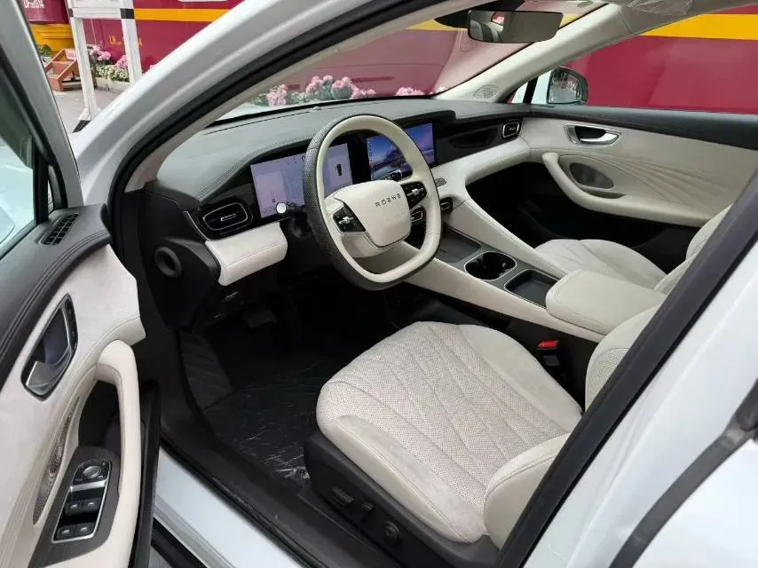 2025 Roewe D7 1.5L 112HP L4 1DHT PHEV 19.7KWH,autocango,china used car exporter,china ev exporter,chinese used car exporter,chinese used ev exporter